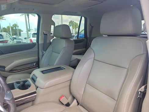 Used 2020 GMC Yukon SLT w/ Premium Edition RWD image 24