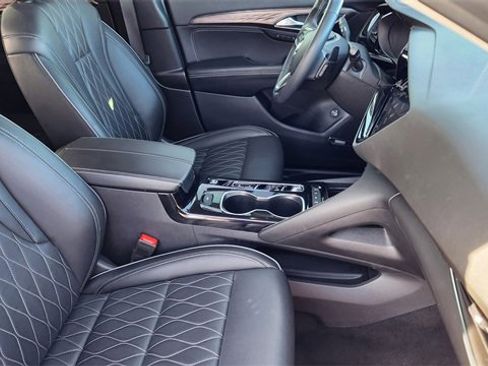 Used 2023 Buick Envision Avenir image 26