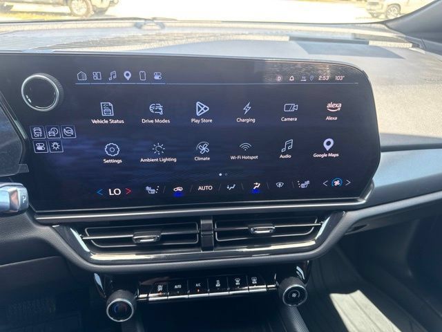 Used 2024 Chevrolet Equinox EV RS FWD image 10