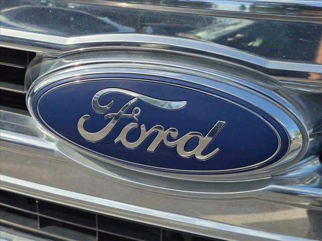 Used 2013 Ford F150 XLT w/ Mid Equipment Group RWD image 14