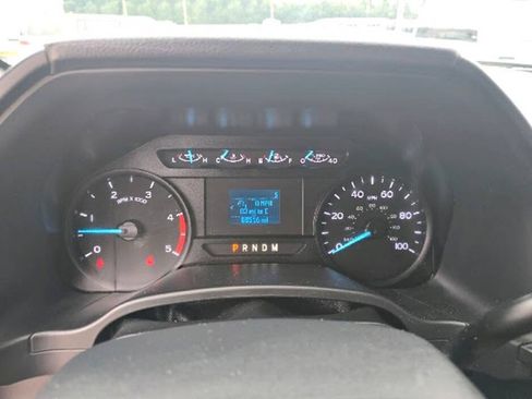 Used 2022 Ford F550 4x4 Crew Cab Super Duty w/ Power Equipment Group image 17
