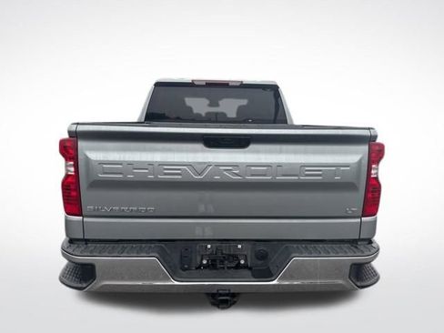 Used 2025 Chevrolet Silverado 1500 LT image 4