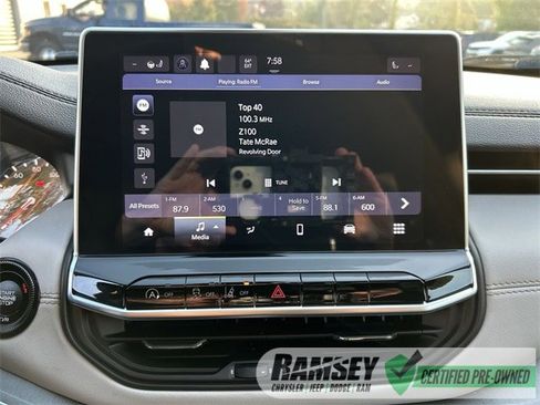 Certified 2022 Jeep Compass Limited image 20