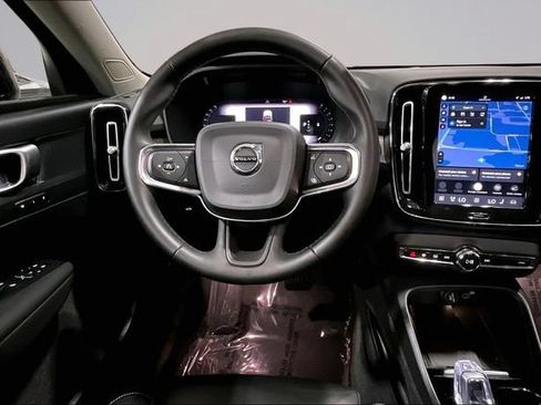 Certified 2023 Volvo XC40 B5 Plus w/ Driver Assist Package AWD/4WD image 8
