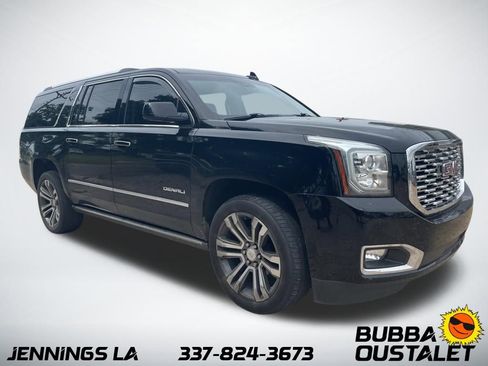 Used 2019 GMC Yukon XL Denali w/ Denali Ultimate Package AWD/4WD image 3