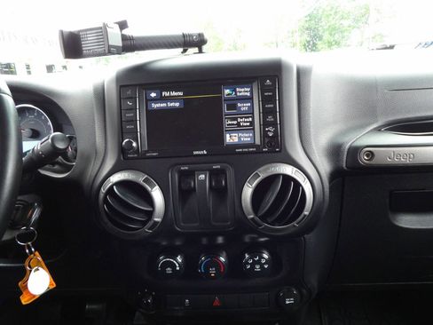 Used 2012 Jeep Wrangler Sport image 17