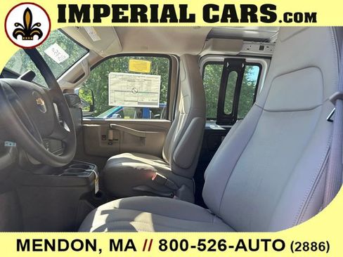 New 2026 Chevrolet Express 2500 Extended RWD image 23