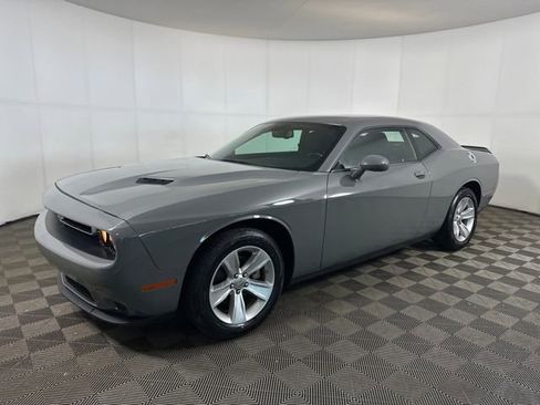 Used 2023 Dodge Challenger SXT image 7