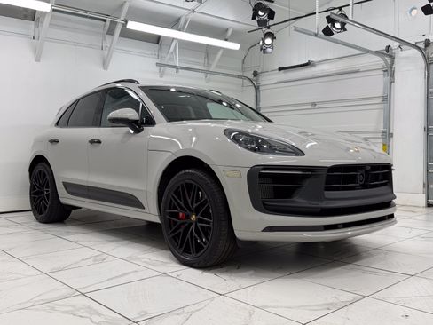 Certified 2023 Porsche Macan GTS AWD/4WD image 10