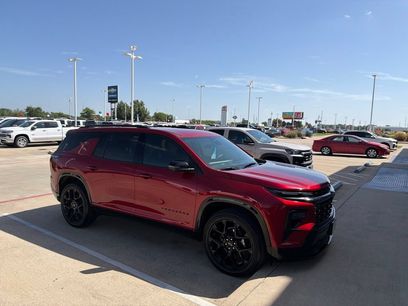 Used 2025 Chevrolet Traverse RS