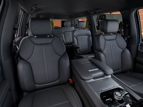 New 2026 Jeep Grand Wagoneer Limited image 16