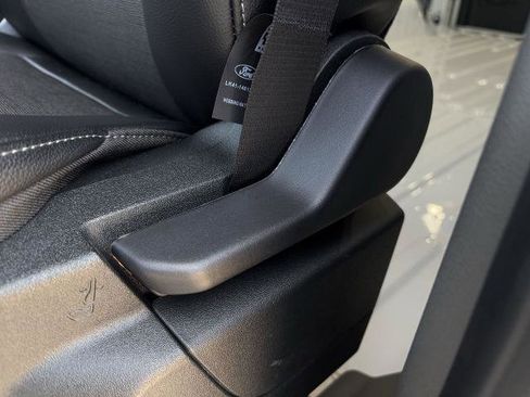 New 2025 Ford Transit 250 148 Medium Roof image 25