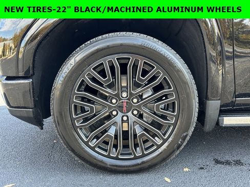 Used 2024 GMC Sierra 1500 Denali w/ Technology Package image 2