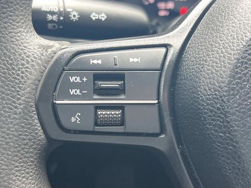 Certified 2023 Honda Accord EX image 9