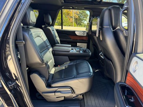 Used 2019 Lincoln Navigator L Reserve image 55