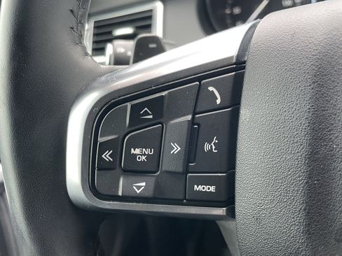 Used 2019 Land Rover Discovery Sport HSE image 23