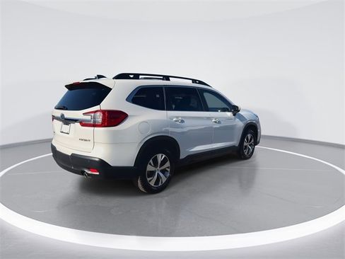 Used 2024 Subaru Ascent Premium w/ Convenience Package image 8