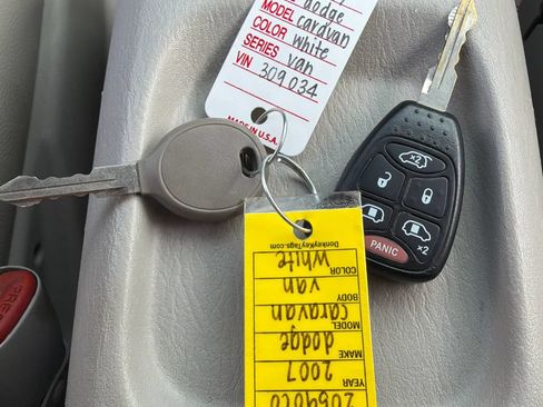 Used 2007 Dodge Grand Caravan SXT FWD image 51