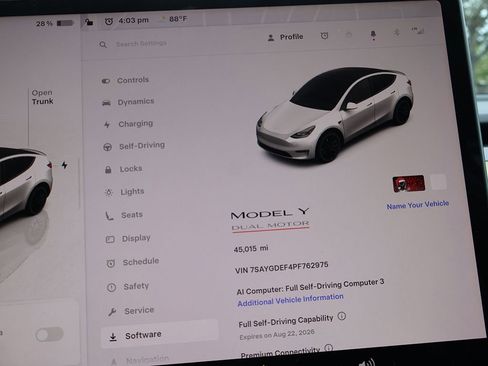 Used 2023 Tesla Model Y Performance AWD/4WD image 38