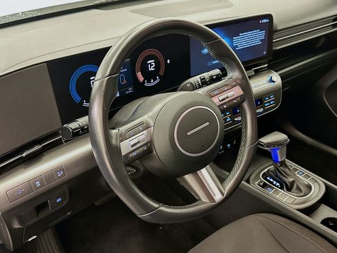 Used 2025 Hyundai Kona SEL AWD/4WD image 18