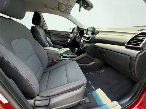 Used 2019 Hyundai Tucson Sport FWD image 30