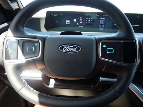 New 2027 Ford Expedition Platinum w/ Stealth Performance Package AWD/4WD image 21