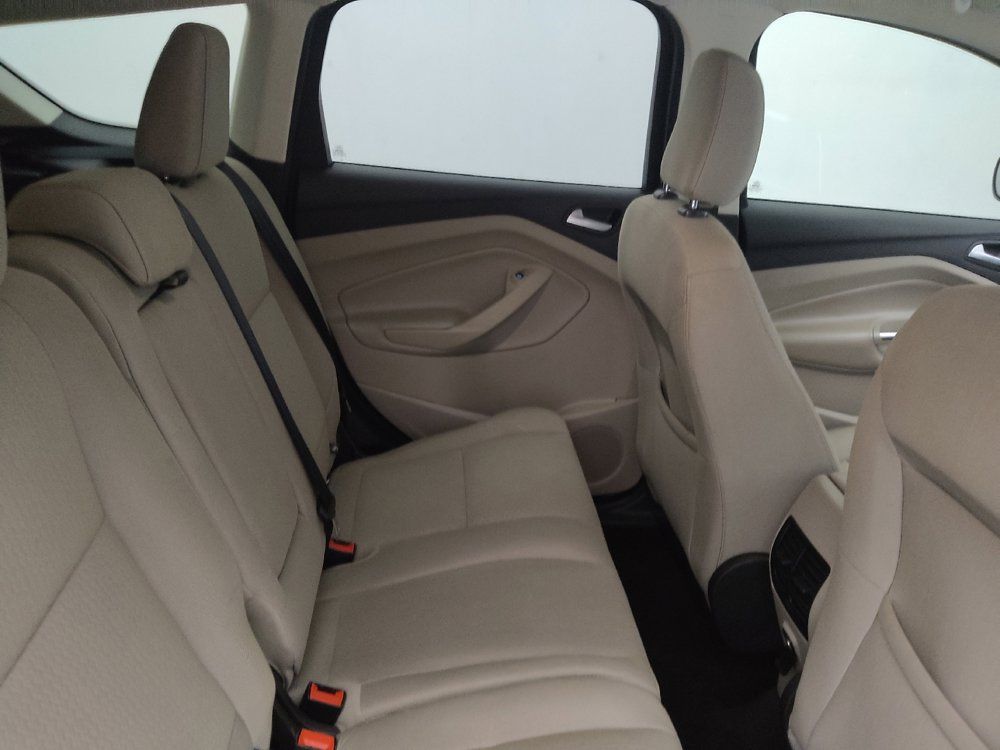 Used 2019 Ford Escape SE FWD image 19
