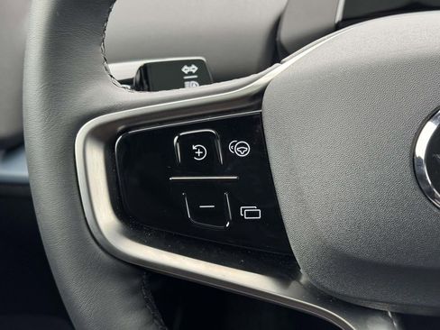 New 2025 Volvo EX30 Plus w/ Protection Package Premier image 9