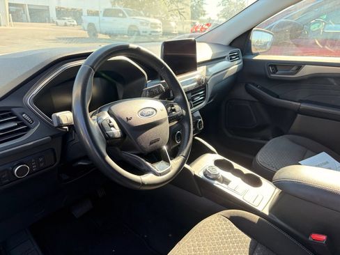 Used 2023 Ford Escape Active FWD image 9