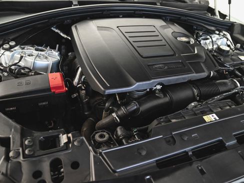 Used 2024 Land Rover Range Rover Velar S image 36