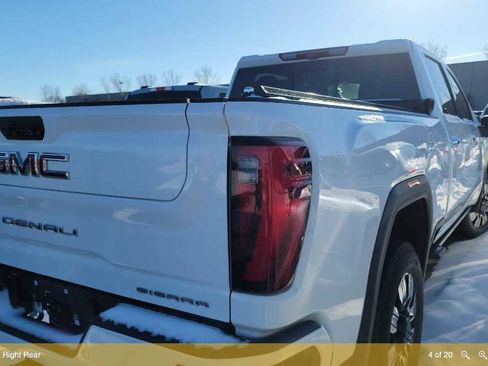 Used 2024 GMC Sierra 2500 Denali w/ Denali Reserve Package image 3