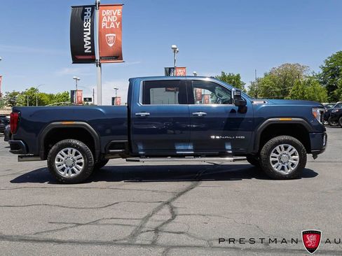 Used 2022 GMC Sierra 2500 Denali w/ Denali Ultimate Package AWD/4WD image 25