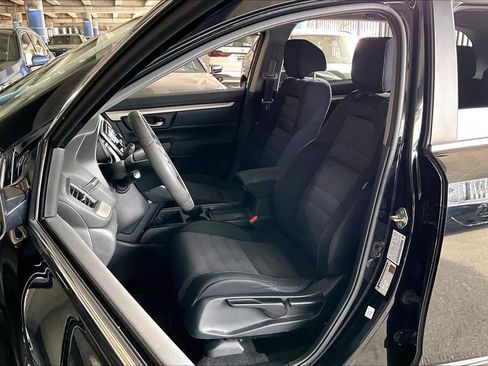Used 2017 Honda CR-V LX image 7