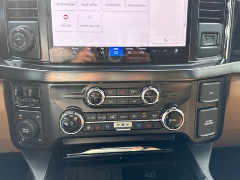 Used 2026 Ford F250 Lariat w/ Lariat Ultimate Package AWD/4WD image 22