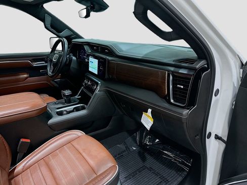 Used 2024 GMC Sierra 1500 Denali Ultimate AWD/4WD image 31