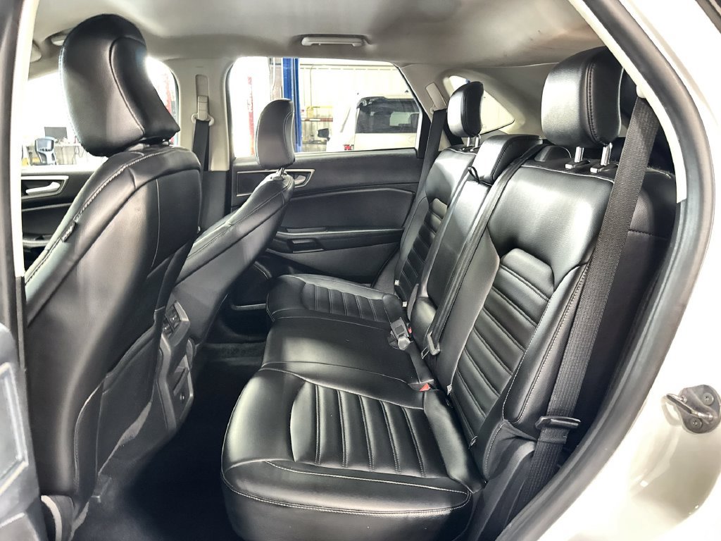 Used 2024 Ford Edge SEL AWD/4WD image 24
