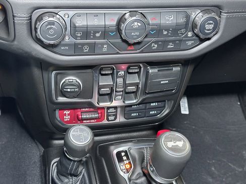 New 2026 Jeep Wrangler Unlimited Rubicon image 28