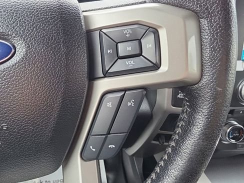 Used 2016 Ford F150 Lariat w/ Equipment Group 502A Luxury AWD/4WD image 12