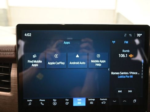 Used 2024 Ford Expedition Limited AWD/4WD image 15