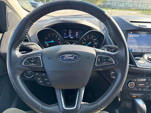 Used 2017 Ford Escape Titanium AWD/4WD image 17