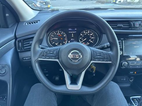 Used 2021 Nissan Rogue Sport S image 15