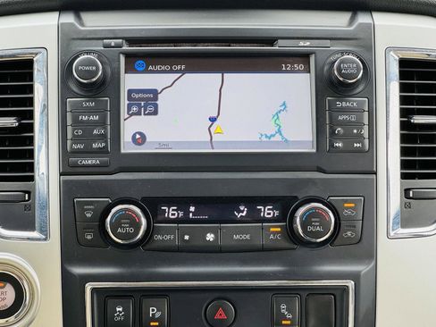 Used 2017 Nissan Titan SV image 20