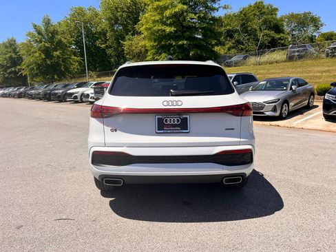 Used 2025 Audi Q5 Premium w/ Convenience Package AWD/4WD image 7