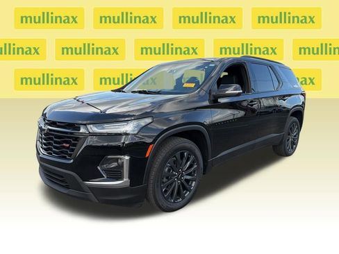 Used 2022 Chevrolet Traverse RS image 5