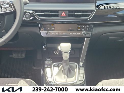 New 2026 Kia Seltos S FWD image 18