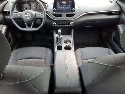 Certified 2025 Nissan Altima 2.5 S image 10