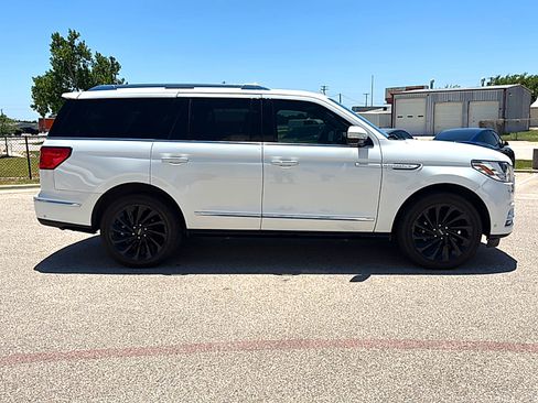 Used 2020 Lincoln Navigator Reserve w/ Equipment Group 208A Reserve AWD/4WD image 5