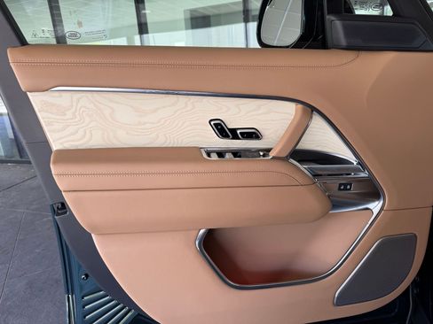 New 2026 Land Rover Range Rover SV AWD/4WD image 25