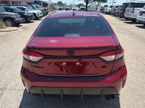 Used 2025 Toyota Corolla SE FWD image 4