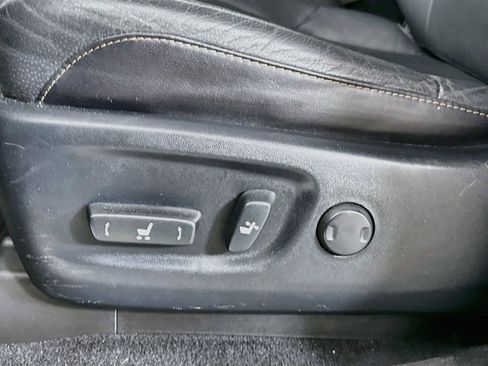 Used 2017 Lexus GX 460 Premium w/ Premium Package AWD/4WD image 32